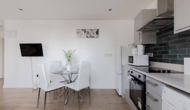 Stylish 1BDR in West Ealing – Ideal Location!