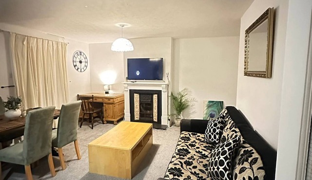 Stylish & Bright 3BR in Headington, Oxford Area