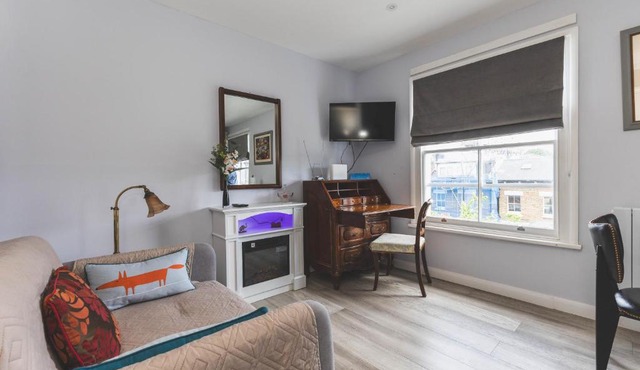 Stylish Flat B