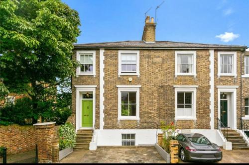 Stylish Georgian townhouse on Richmond Hill