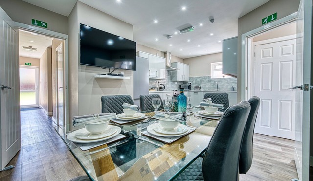 Stylish House- B'ham Airport and NEC, Solihull
