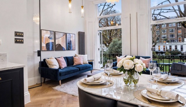 Stylish Little Venice Oasis w/Private Park