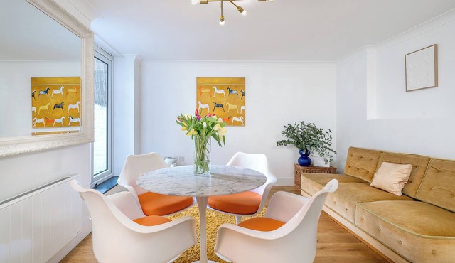 Stylish newly renovated 2BR garden apartment in the heart of Maida Vale, featuring a bright open-plan living space, private courtyard terrace, fast WiFi, and excellent transport links. Just a short walk to multiple tube stations.