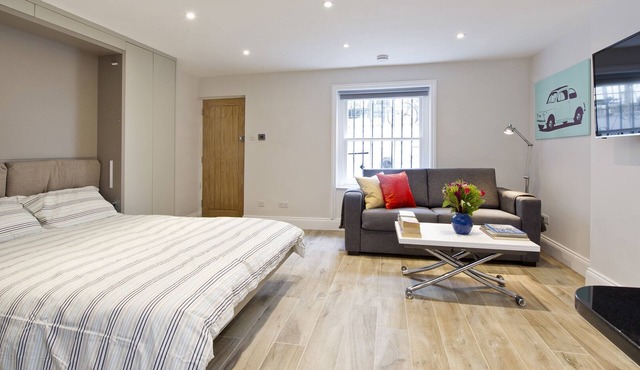 Stylish Notting Hill Studio Flat that can sleep 4 people
