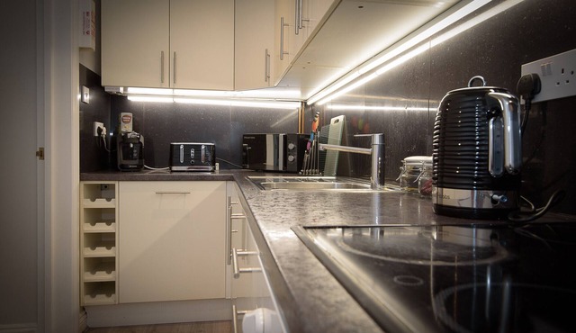 Stylish Racing Themed 3 BR Apt