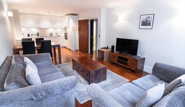 Stylish two bedroom apartment with sofa bed