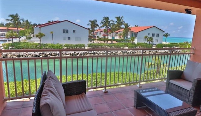 Sunset Balcony Views in Your Home Away From Home- Complete with Amenities 2 Bed