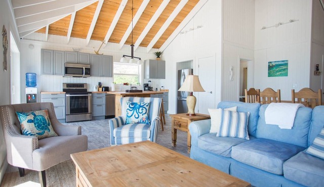 Sunset Cove - Oceanfront Home with Kayaks for Lazy River and Remote Sandbars!
