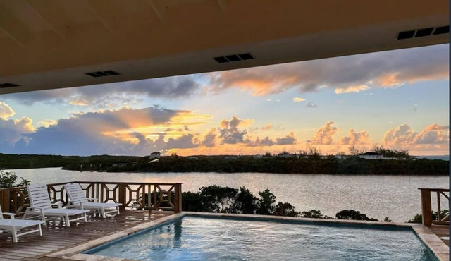 Sunset Villa - Exuma Bahamas with Private Heated Pool!, Vacation Villa Moments with Private Heated P.