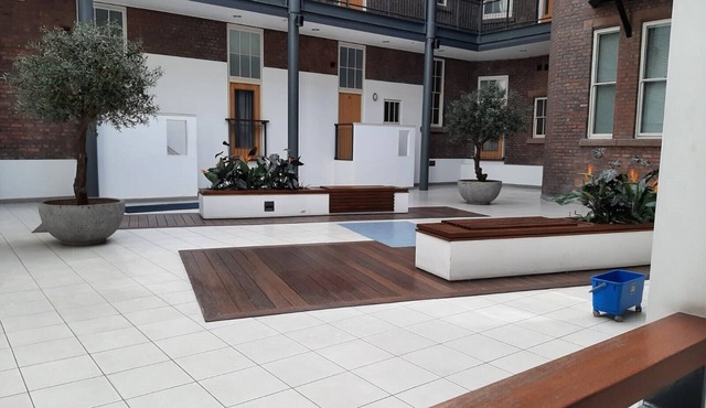 Superb 2-Bed Apartment, great location