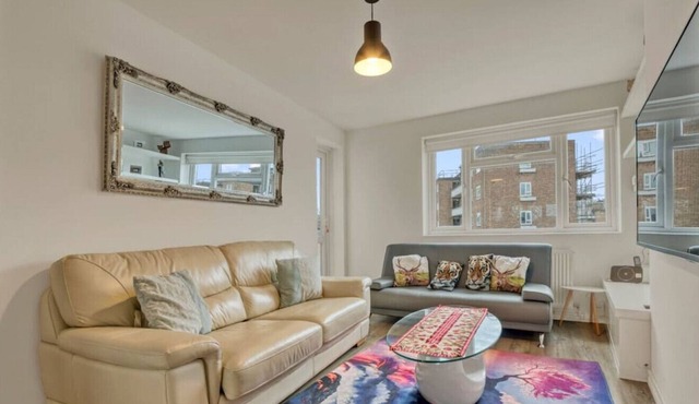 Superb Modern 2 bedroom Fulham
