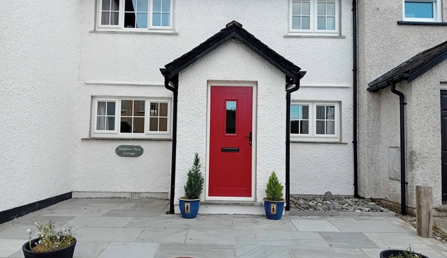 SWALLOWS NEST COTTAGE, pet friendly, with a garden in Hawkshead