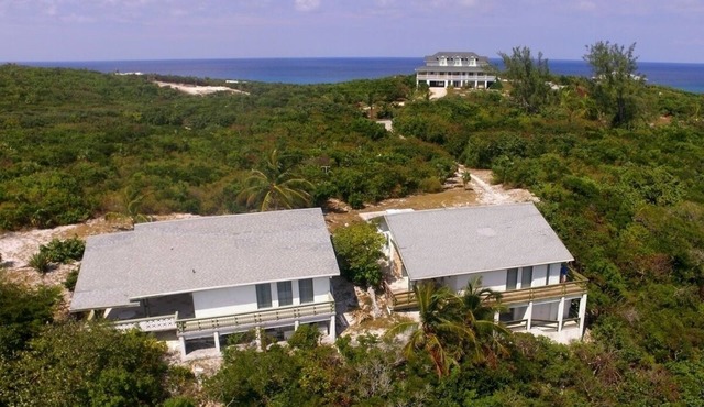 Tennis Villas 1 on top of "Breezy Hill"