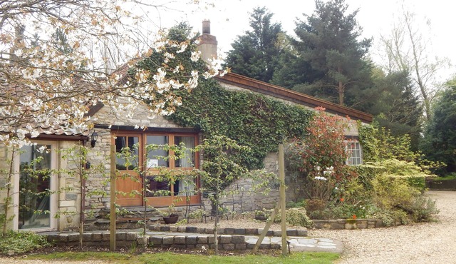 The Aylesbury Cottage - Part of the Hinton Grange Collection
