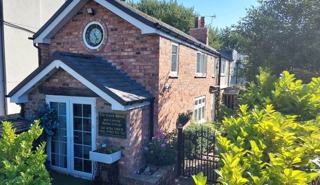 The Coach House Holiday Cottage in Southport