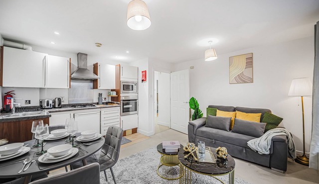 The Cosy Spot- Contractor Friendly- Free Parking