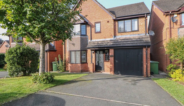 THE CROFT, NORTH STAFFORDSHIRE, pet friendly in Blythe Bridge
