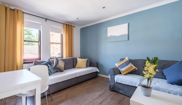 The Douglas - Spacious 2 bed apartment in Uddingston