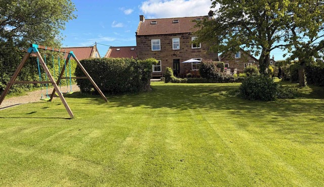 The Farmhouse, Robin Hood’s Bay