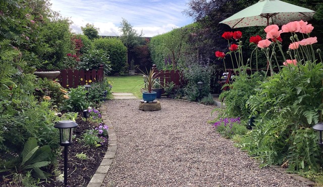 The Garden Flat - within easy walking distance of centre of Crieff