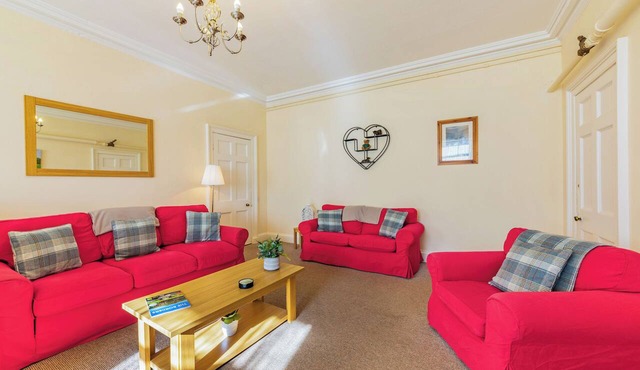 The Garden Apartment - UK48320