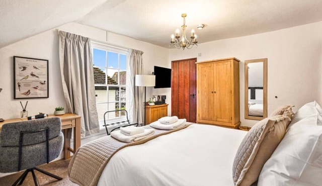 The George Inn Rooms - Room 5