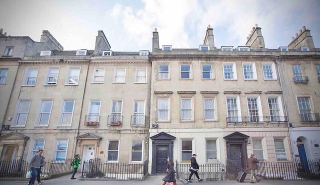 The Georgian Loft Apartment Central Bath