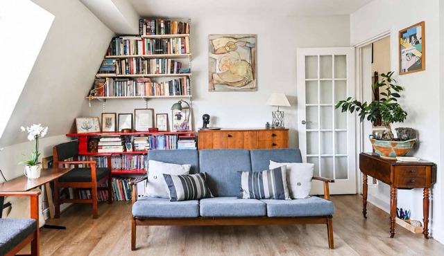 The Guide's Charming Home