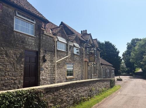 The Hunters Rest Inn