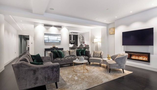 The May Fair Residence Super King VIP/Air Con