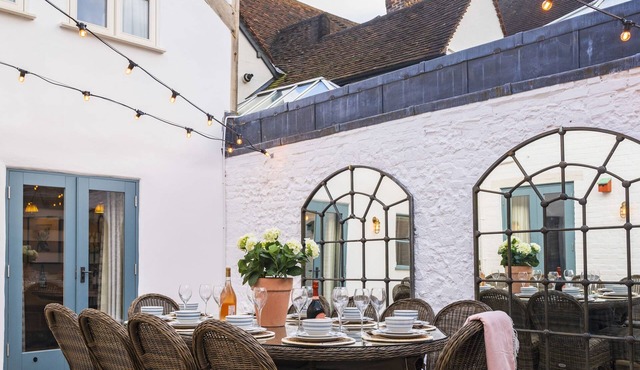 The Old Coach House At The Bull On Bell Street