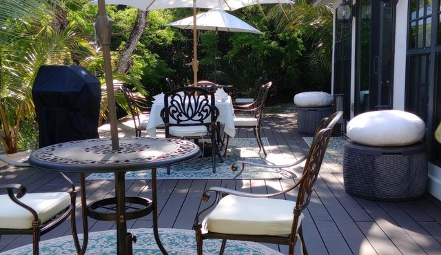 The Pilot House - Private 4-Suite Boutique Estate