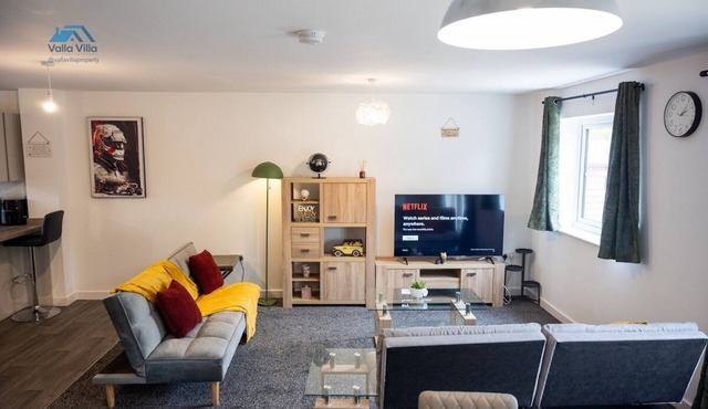 The Pines Villa 14 | Spacious 3BR | Cinema, Games & EV | Parking | Sleeps 10+