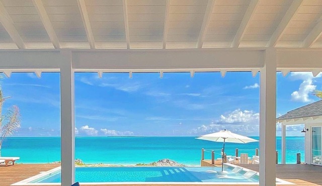 The Sandbar Luxury Oceanfront Home, 5 Bedroom 5 Bath, Infinity Pool/Hot Tub
