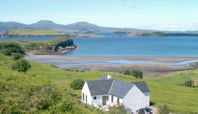 The Seashell Self Catering Cottage. Isle Of Skye Amazing Sea and Island Views.