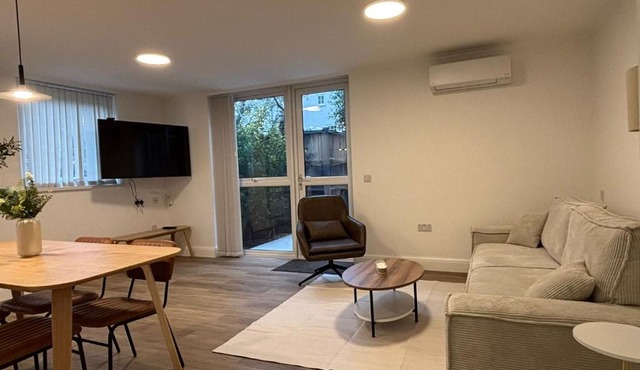 The Serene Retreat in Camden