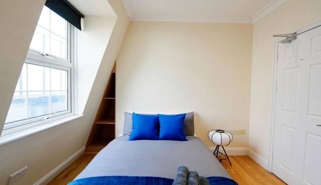 The Shakespeare Residence in Kings Cross! 3 Floors