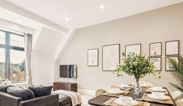 The Sovereign Suite - 2-bedroom Luxury Apartment