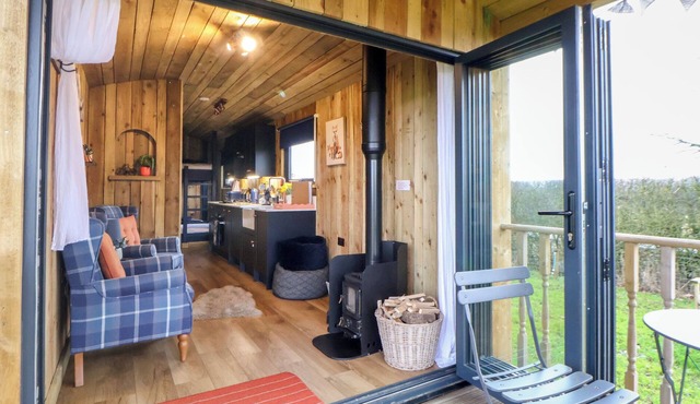 The Suffolk Hut