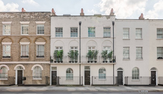 The Tachbrook at No. 195: 6-Bed Historic Townhouse | Victoria