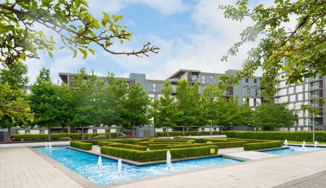 The Vizion serviced apartments from Pincott Properties - free parking, private balcony, and WiFi