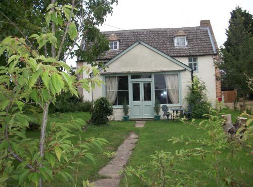 The Walnuts Country House