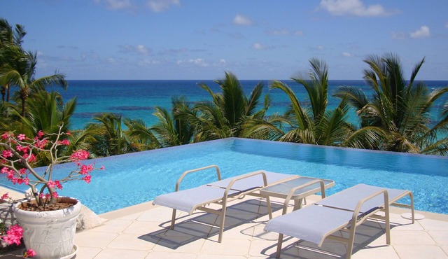 Thinking of Paradise? Think of Helios House, Eleuthera, Bahamas!