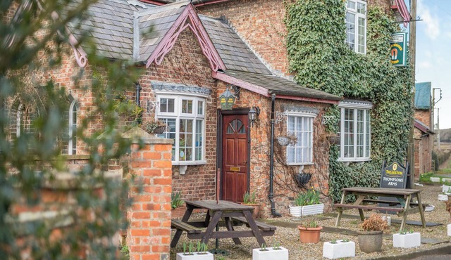 Thompsons Arms Cottages No1
