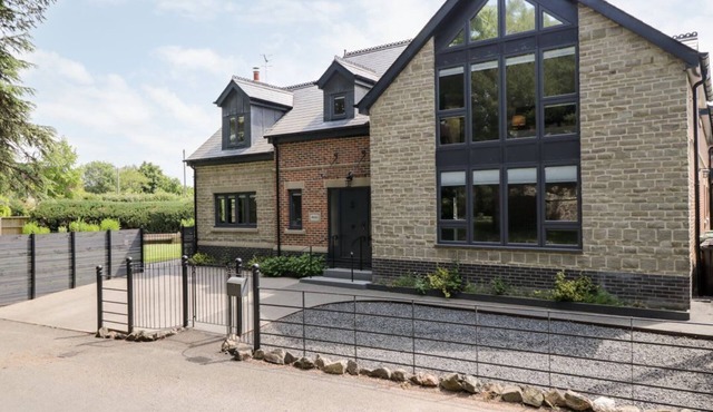 Thornbury, Barnard's Green, Malvern