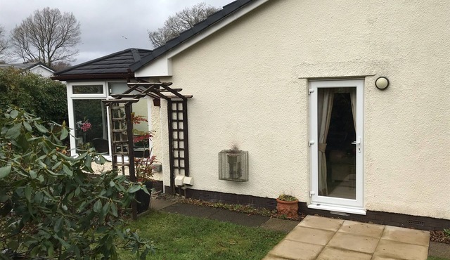 * Three Bedroomed Detached Bungalow in Bowness With Parking and wifi *
