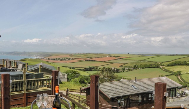 Three Views Lodge
