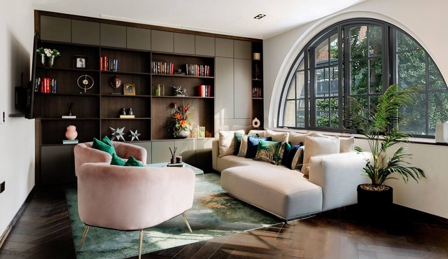 TiPToP Oxford St! Family+Couples Unique Chill Design Haven