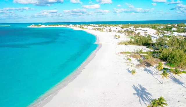 TREASURE CAY - Waterfront with dock