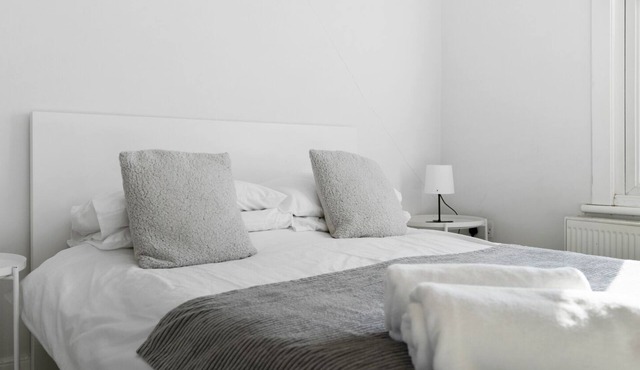 TTSA - Essential 1 Bedroom Apartment 2 - Croydon